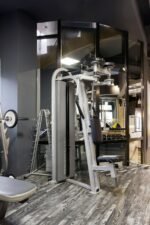Commercial Shoulder Press Machine - Image 4